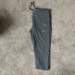 NEVER WORN Nike Dri-Fit Crop Leggings